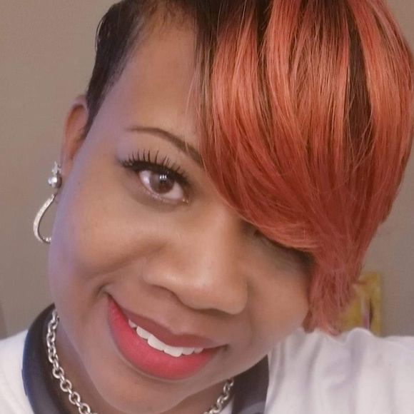 Meet your Posher, Machelle - Picture 1 of 1